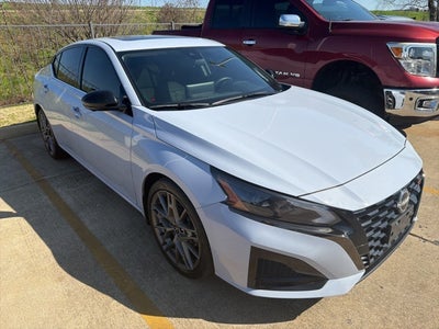 2023 Nissan Altima 2.0 SR