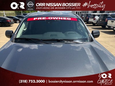 2023 Nissan Titan SV