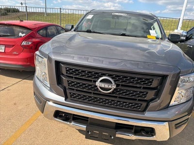 2023 Nissan Titan SV
