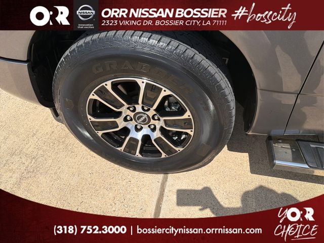 2023 Nissan Titan SV