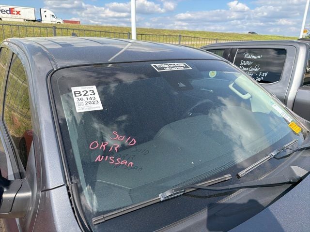 2023 Nissan Titan SV