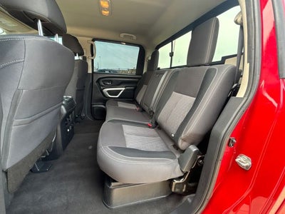 2022 Nissan Titan SV