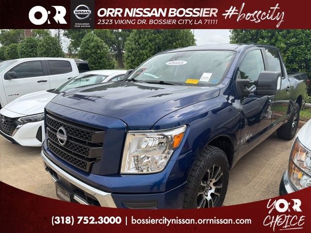 2023 Nissan Titan SV