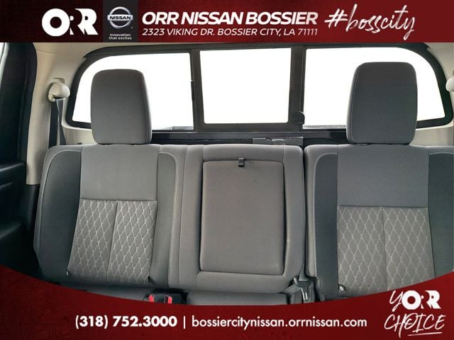 2023 Nissan Titan SV