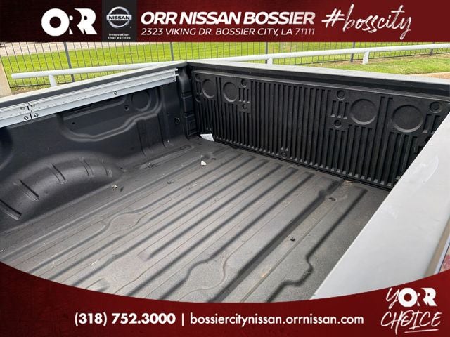 2023 Nissan Titan SV