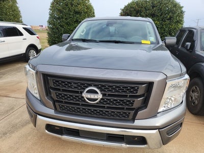 2023 Nissan Titan SV