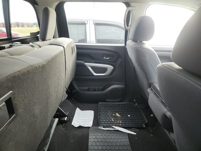 2023 Nissan Titan SV