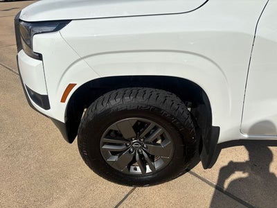 2025 Nissan Frontier SV