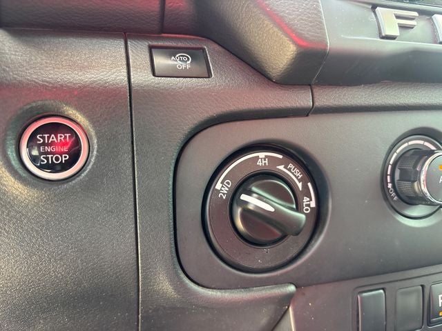 2025 Nissan Frontier SV
