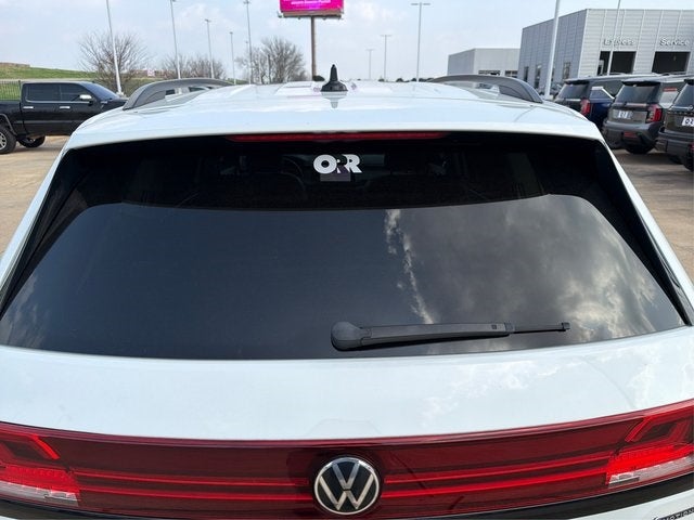 2024 Volkswagen Atlas 2.0T Peak Edition SE w/Technology