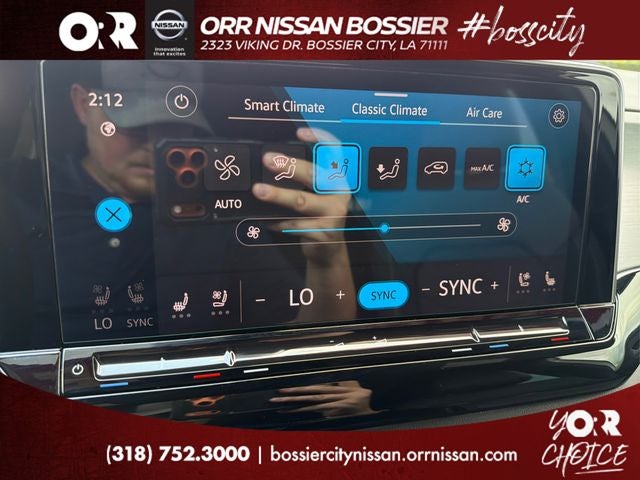 2024 Volkswagen Atlas Cross Sport 2.0T SE w/Technology