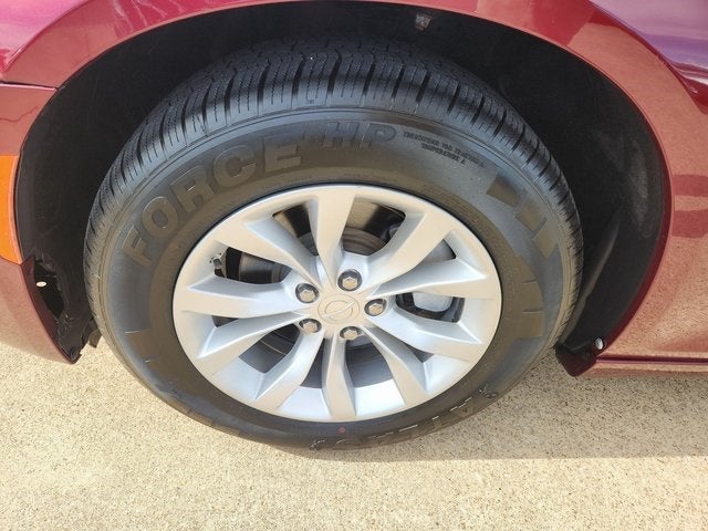 2022 Chrysler 300 Touring