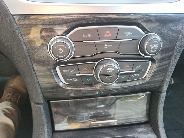 2022 Chrysler 300 Touring