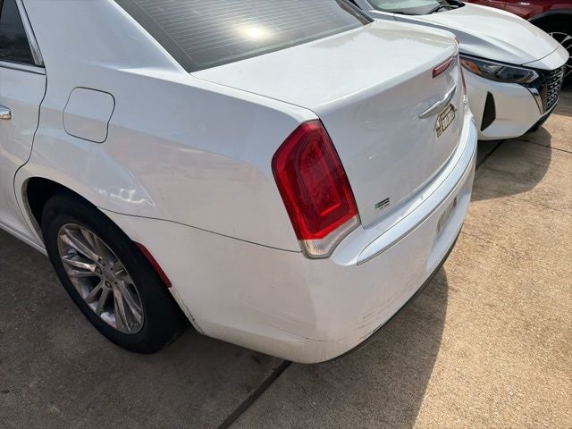 2016 Chrysler 300 C