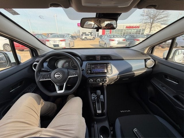 2025 Nissan Versa 1.6 SV