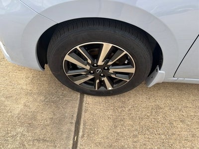 2025 Nissan Versa 1.6 SV