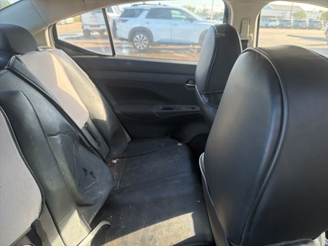 2021 Nissan Versa 1.6 SV