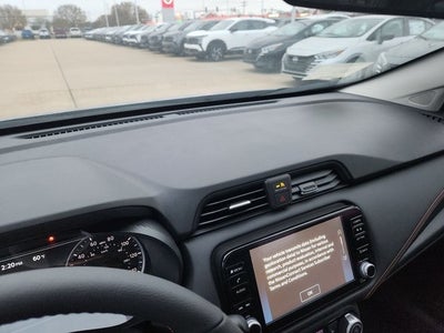 2025 Nissan Versa 1.6 SR