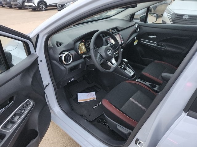 2025 Nissan Versa 1.6 SR