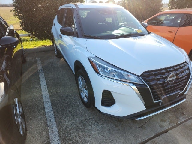 2022 Nissan Kicks S