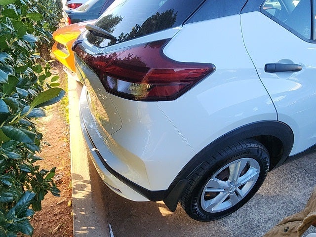 2022 Nissan Kicks S