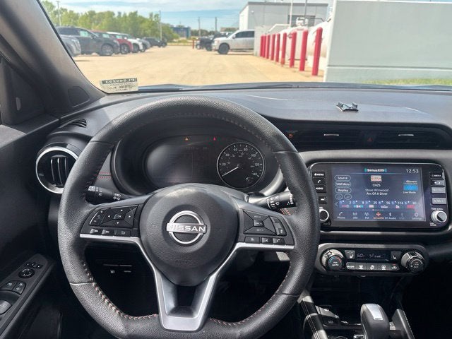 2023 Nissan Kicks SR