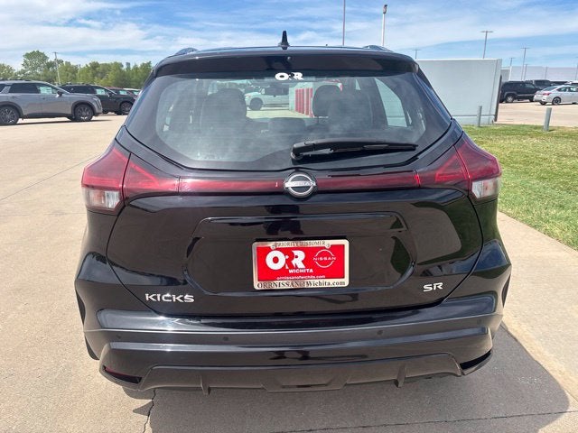 2023 Nissan Kicks SR