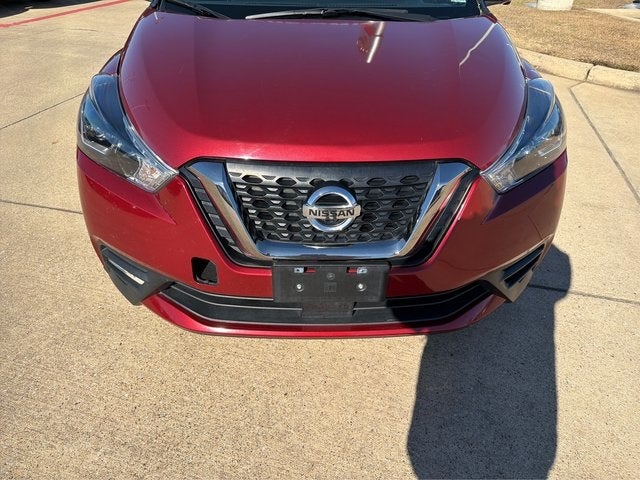 2020 Nissan Kicks SR