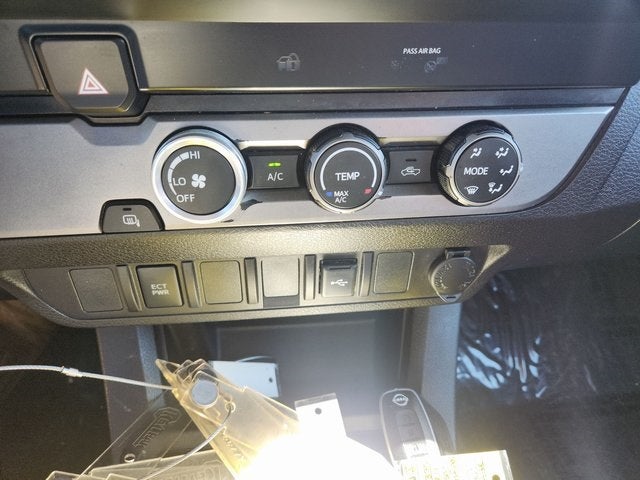 2022 Toyota Tacoma SR