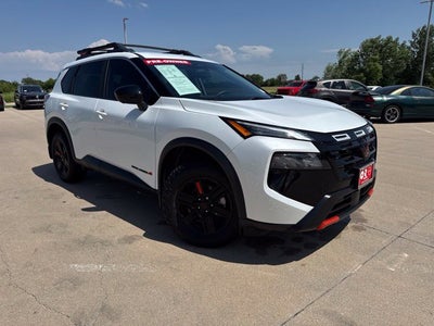 2025 Nissan Rogue Rock Creek