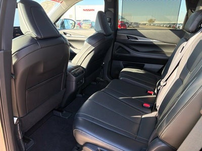 2023 INFINITI QX60 LUXE