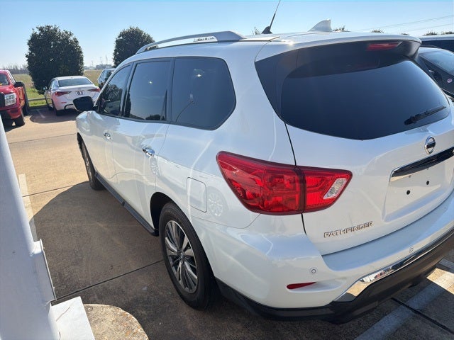 2020 Nissan Pathfinder S