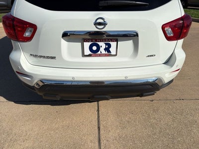 2020 Nissan Pathfinder S