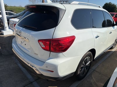 2020 Nissan Pathfinder S