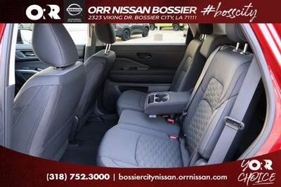2026 Nissan Pathfinder SV