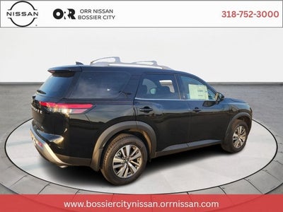 2025 Nissan Pathfinder SL