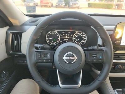 2025 Nissan Pathfinder SL