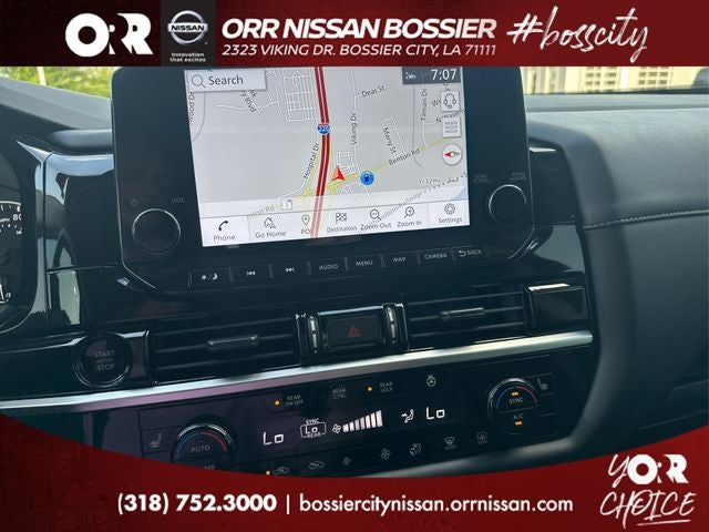 2025 Nissan Pathfinder SL