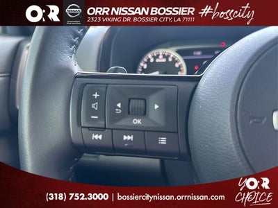 2025 Nissan Pathfinder SL