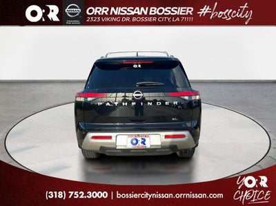 2025 Nissan Pathfinder SL