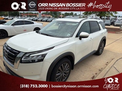 2024 Nissan Pathfinder SL