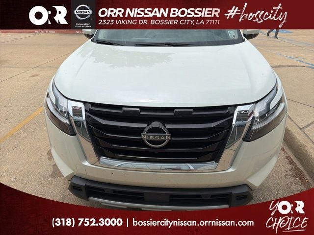 2024 Nissan Pathfinder SL