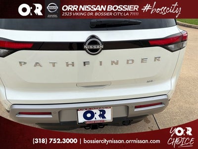 2024 Nissan Pathfinder SL