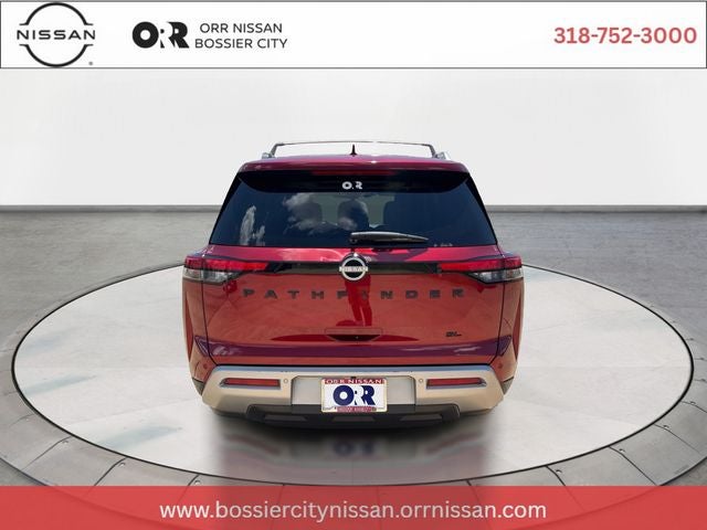 2024 Nissan Pathfinder SL