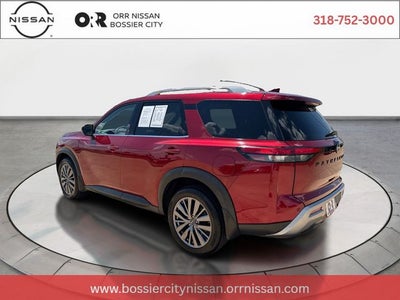 2024 Nissan Pathfinder SL