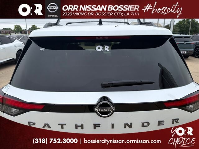 2026 Nissan Pathfinder SL