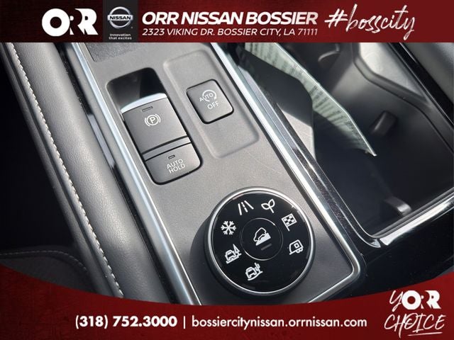 2026 Nissan Pathfinder SL