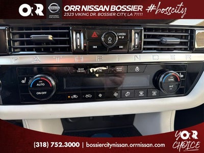 2026 Nissan Pathfinder SL