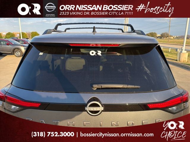 2026 Nissan Pathfinder SL