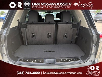 2026 Nissan Pathfinder SL